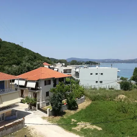 Christina Guest house Nikiana