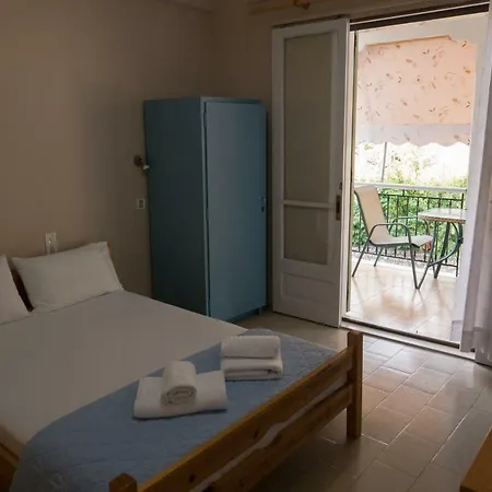 Christina Guest house Nikiana