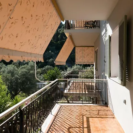Christina Guest house *