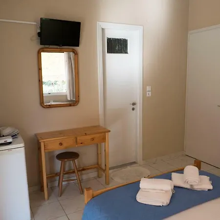 Christina Guest house Nikiana